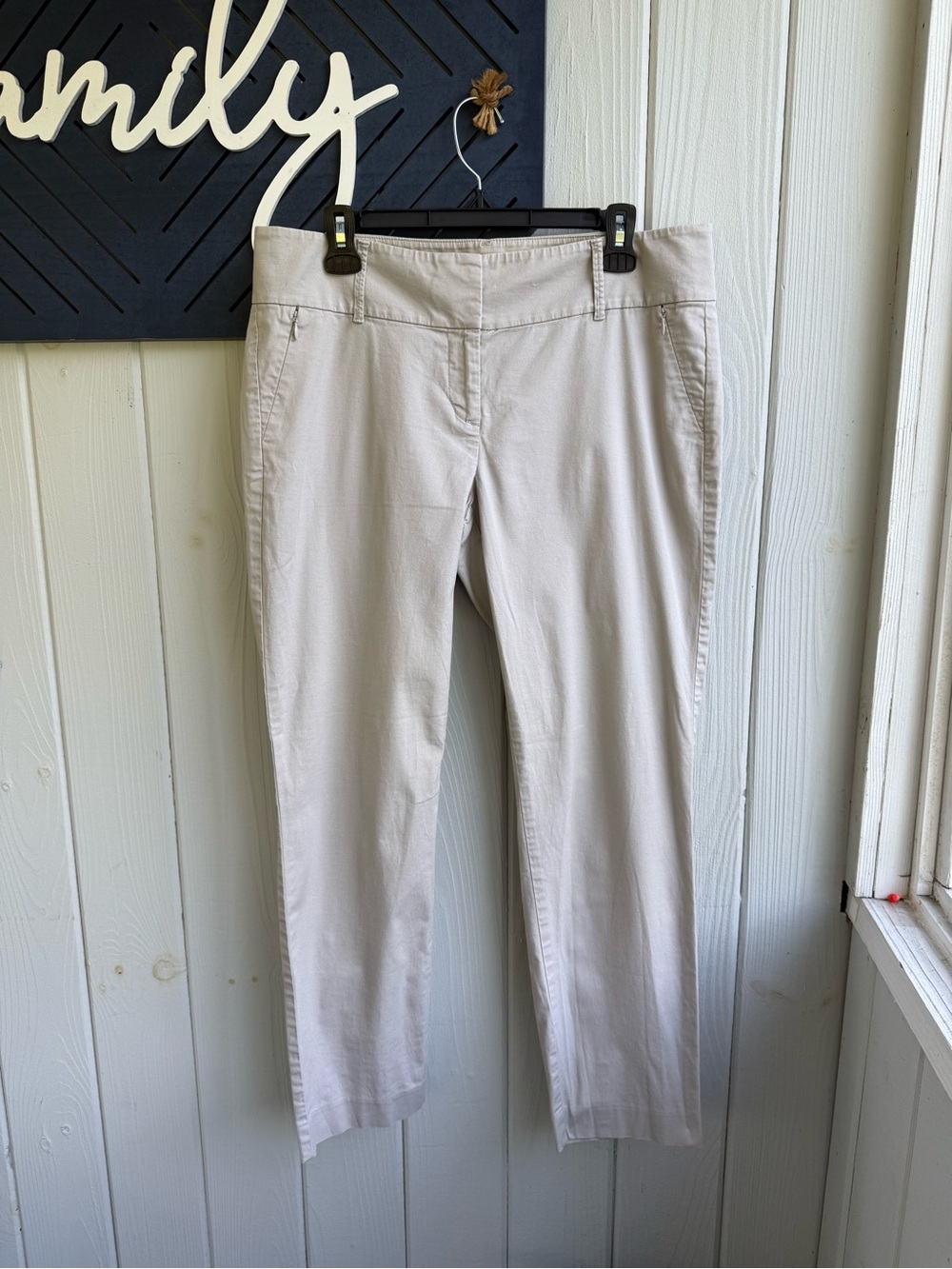 Ann Taylor Beige Cropped Pants size 10T